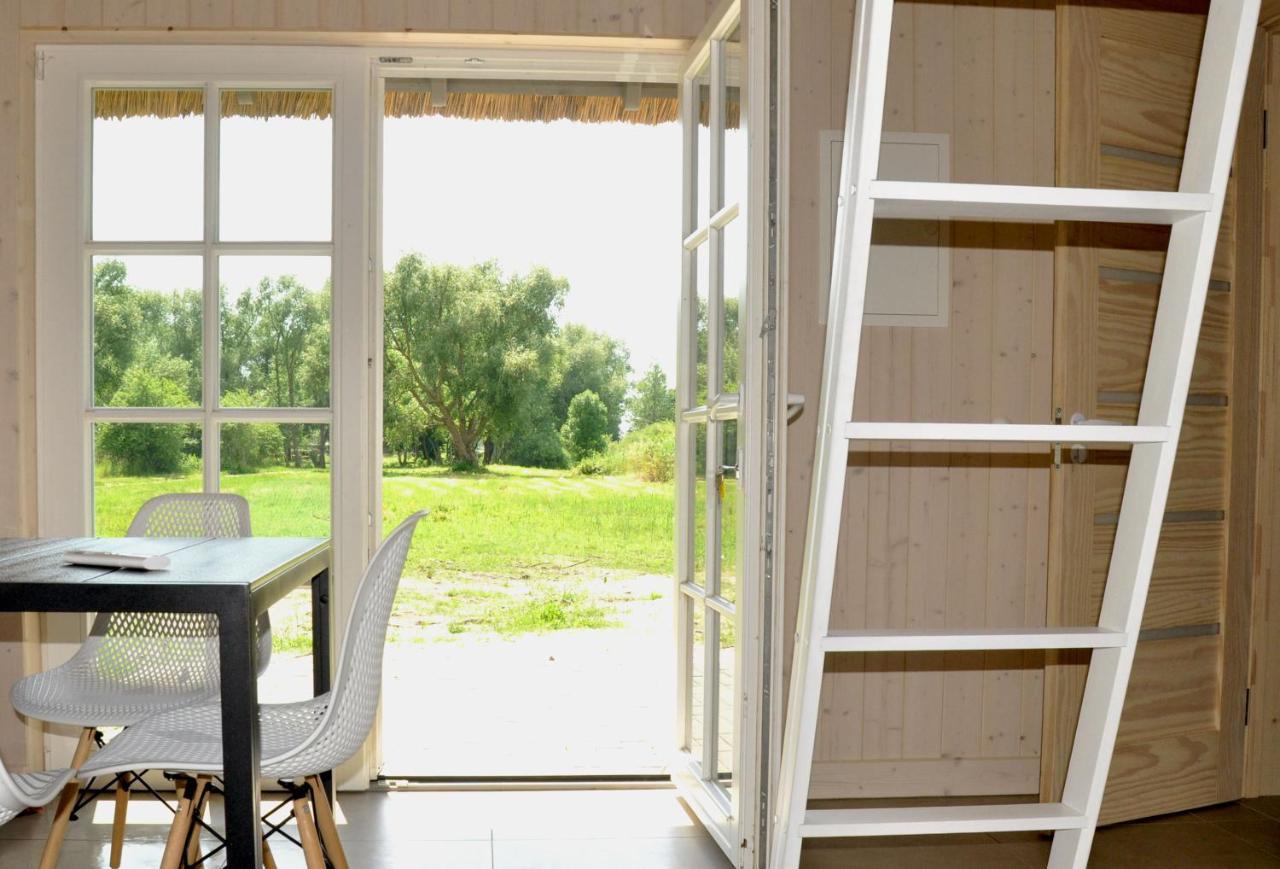 Vecmartini Lägenhet Pape Exteriör bild